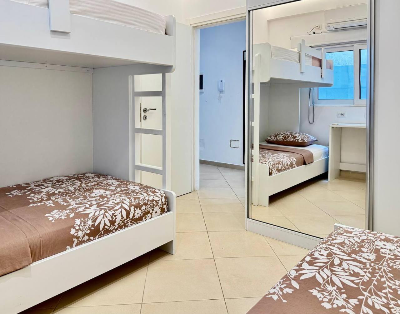 Sea And City View Apartment Sarandë Exterior foto